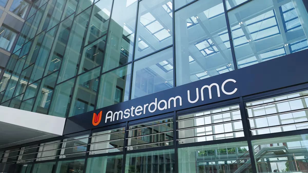 Hoofdingang van Amsterdam UMC